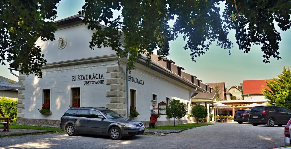 Penzion Pri Kastieli Betliar Экстерьер фото